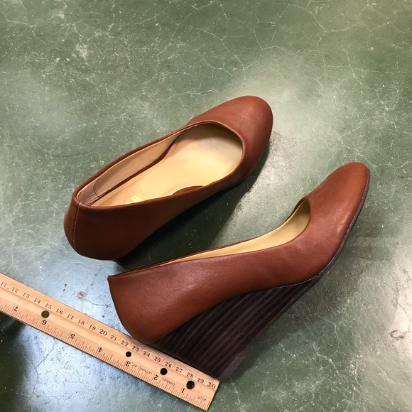 7.5 Report Shoes - Picture 3 of 4